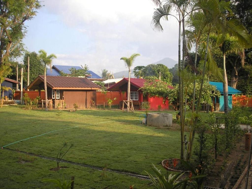 Tamarind Grand Resort Mae Sariang Bagian luar foto